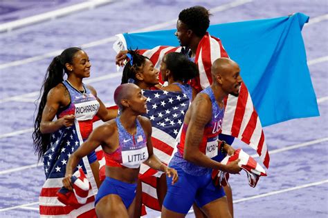 Charlotte Area Runner Helps Us To Silver In 4x400 Mixed Relay A Day