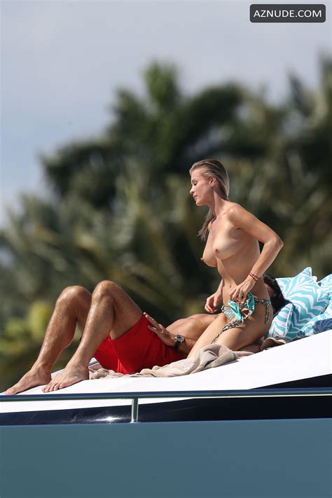 Joanna Krupa In A Bikini On A Yacht In Miami Aznude