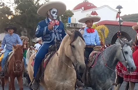 Tradición y originalidad en Desfile de Día de Muertos en Tetepango