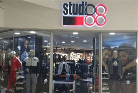 Studio 88 Kolonnade Shopping Mall