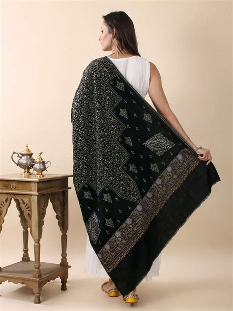 Moonless Night Pure Pashmina Sozni Hand Embroidered Jaldaar Ambi Bel