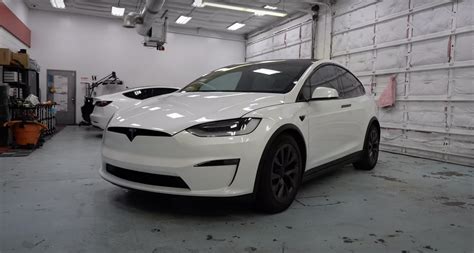 Tesla Model X refresh gets in-depth exterior and interior walkthrough ...