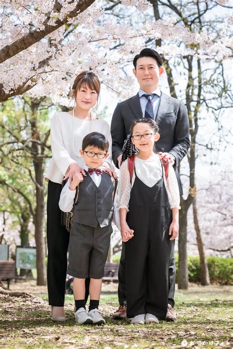 春日市春日公園で卒園入学記念のロケーション撮影、いろいろ着替えながら撮影しました♪ 福岡の出張撮影おでかけフォト