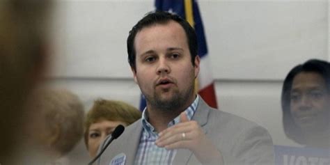 Josh Duggar Trial Begins With Witness Testimony Controversy