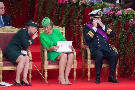 Photo La Princesse Astrid De Belgique La Princesse Claire Et Le