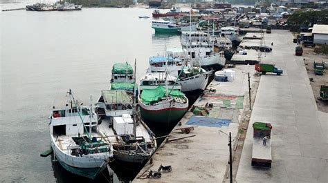 Pelabuhan Paotere Urat Nadi Warga Kepulauan