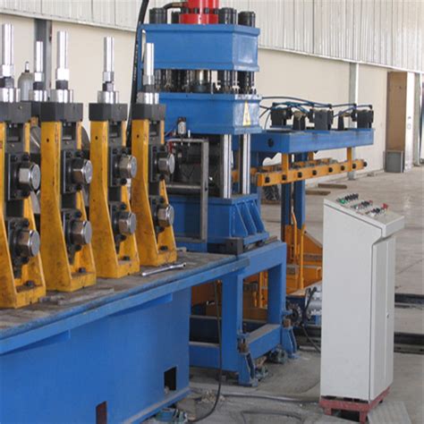 Metal Sheet Highway Guardrail Roll Forming Machines China Guardrial