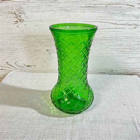 Hoosier Accents Vintage Green Glass Hoosier Vase Retro Decor Poshmark