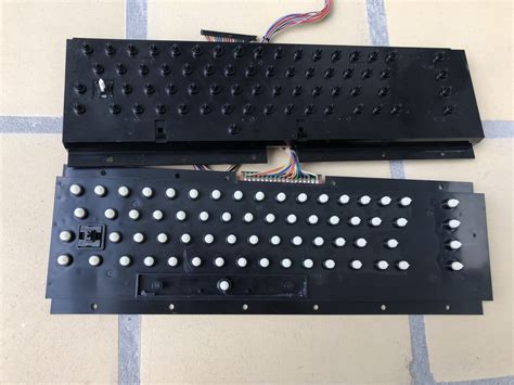 Early C64 Keyboard – breadbox64.com