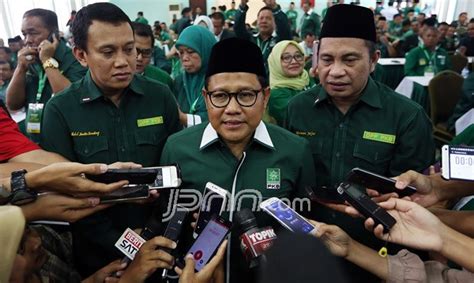 Kiai Dimyati Rais Resmi Menjabat Ketua Dewan Syuro PKB