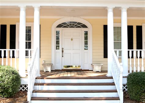 Top 8 Front Door Colors for Yellow Houses | Fixr