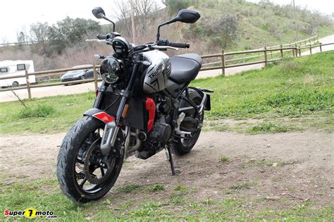 Triumph Trident 660 Prueba A Fondo Super7moto