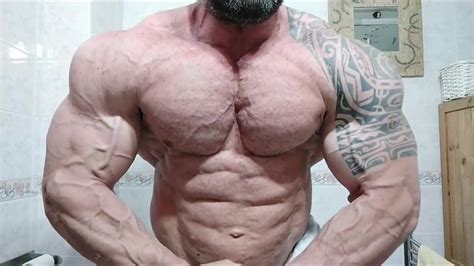 Muscle Lover On Twitter RT Musclelovergr Italian Bodybuilder