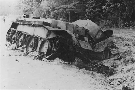 destroyed tank BT-7 2 | World War Photos