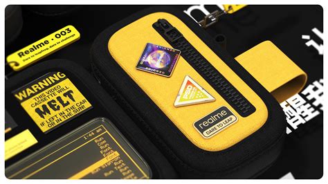 Messenger bag on Behance