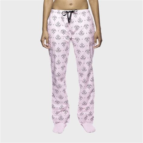 25 Best Womens Flannel Pajamas 2022 — Warmest Pajamas For Women