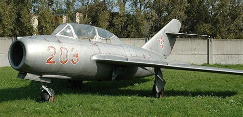 Samolotypolskie Pl Mikojan MiG 15