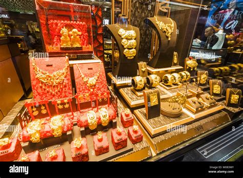 China Hong Kong Kowloon Jewellery Shop Window Display Of Gold