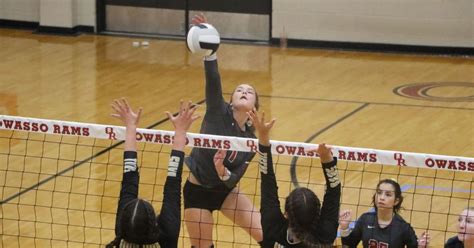 Late Game Success Pays Off As Owasso Volleyball Team Tops Broken Arrow