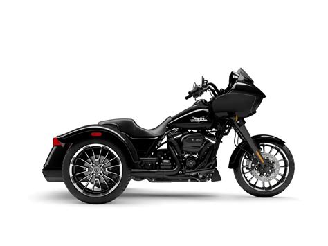 Harley Davidson Road Glide Vivid Black Garniture En Noir En