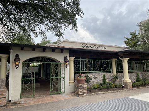 Verde Garden Review - Montrose - Houston - The Infatuation