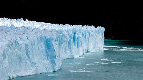 "Iceberg Underwater" Images – Browse 188 Stock Photos, Vectors, and ...