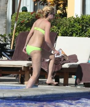 Amanda Bynes Poolside In A Bikini In Cabo San Lucas April 2014 LQ Ass Shots Phun Org Forum