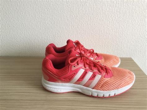 Женские кроссовки adidas для спорта и бега — цена 550 грн в каталоге ...