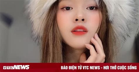 Hot girl Đại học Vinh gieo thương nhớ với nhan sắc khả ái