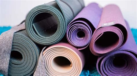 Les Meilleurs Tapis De Yoga Comparatif Femme Actuelle Le Mag