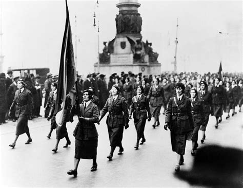 Easter Rebellion Parade, 1933 Photograph by Granger - Fine Art America