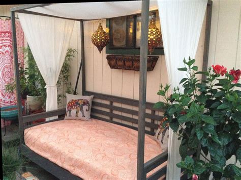 Outdoor Daybed Mattress Auspitz : Sunbrella Daybed Custom Cushion Crib ...