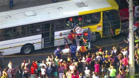 Acidente ônibus deixa 23 feridos na zona leste de São Paulo