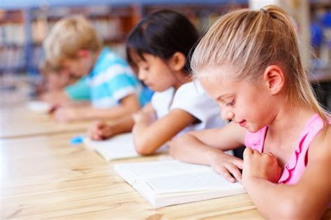 Een Nieuwe Methode Voor Aanvankelijk Lezen Kijk Uit Onderwijs Met Lev