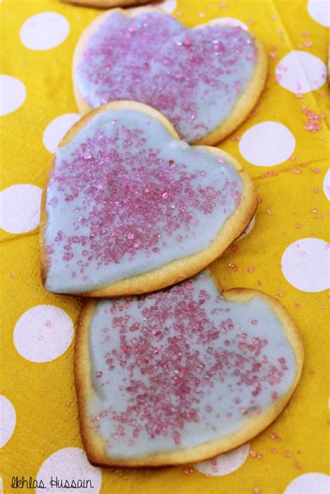 Recipe: Sugar Cookies with Butter Icing - The Whimsical Whims of Ikhlas ...