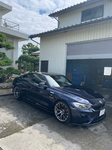 M4 クーペの洗車日曜日仕事前の洗車もちろん今夜も飲みに行きますよに関するカスタム事例車のカスタム情報はCARTUNE