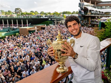 Novak Djokovic Dihancurkan Carlos Alcaraz Di Final Tunggal Putra Grand