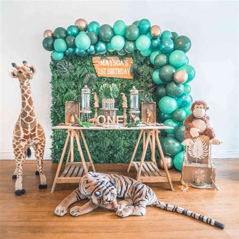 Premier Anniversaire Jungle Party D Co Er Anniversaire Sweet Table