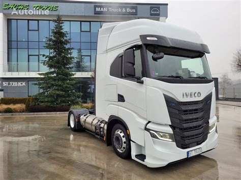 Iveco S Way Np Lng Mega Retarder Truck Tractor For Sale