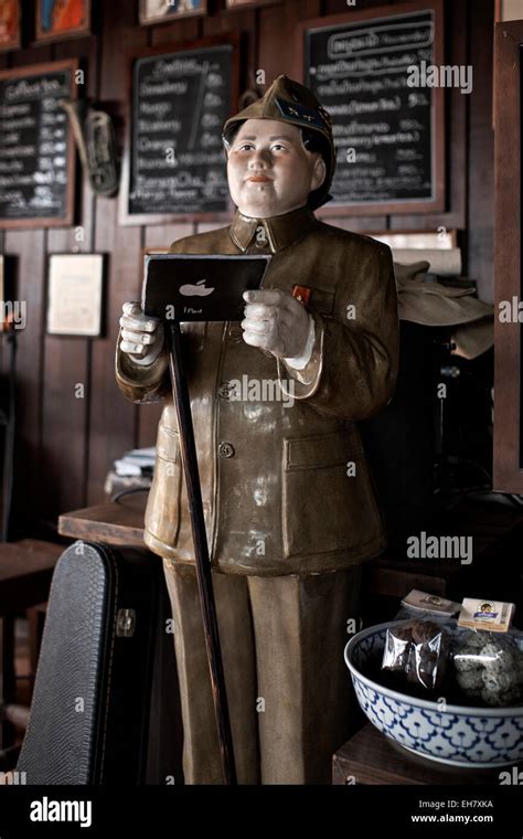 Statue Of Mao Tse Tung Hi Res Stock Photography And Images Alamy