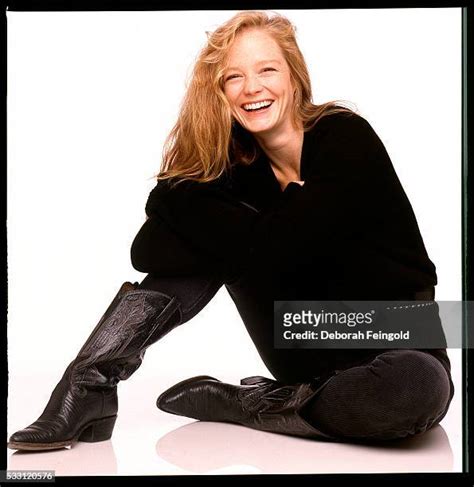 Suzy Amis Photos And Premium High Res Pictures Getty Images