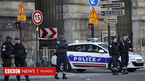 Francia Un Soldado Hiere De Gravedad A Un Hombre Armado Que Intent