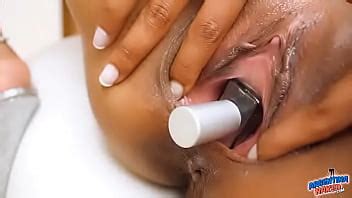 Bottle In Pussy Videos Page 1 XVIDEOS