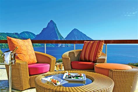 Jade Mountain Resort: A Honeymooners Dream in the Gem of the Caribbean | ZeebaLife