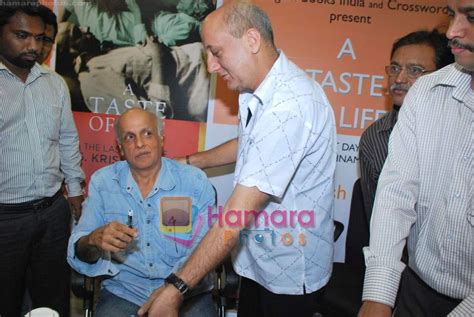 Anupam Kher Mahesh Bhatt At The Launch Of Mahesh Bhatt S Book A Taste