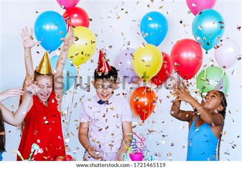 142.231 Party Balloons Kids Images, Stock Photos, 3D objects, & Vectors ...