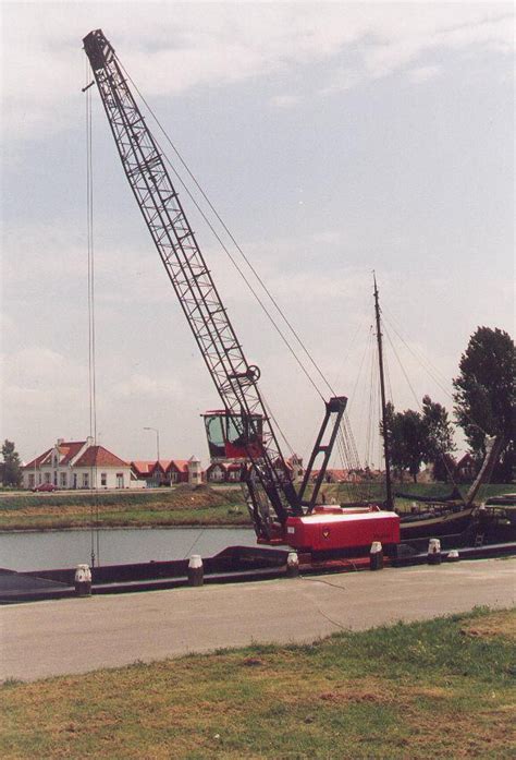 PLM 40 Dredging Crane