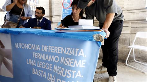 Volano Le Firme Contro L Autonomia Differenziata Superata Quota