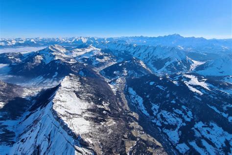 Travers E Des Alpes En Montgolfi Re Aladinia