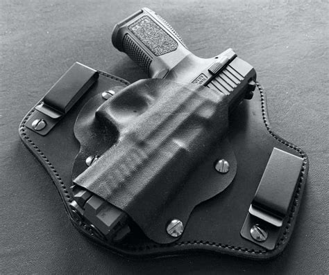 Kinetic Concealment IWB Hybrid Holster | Tactical Retailer